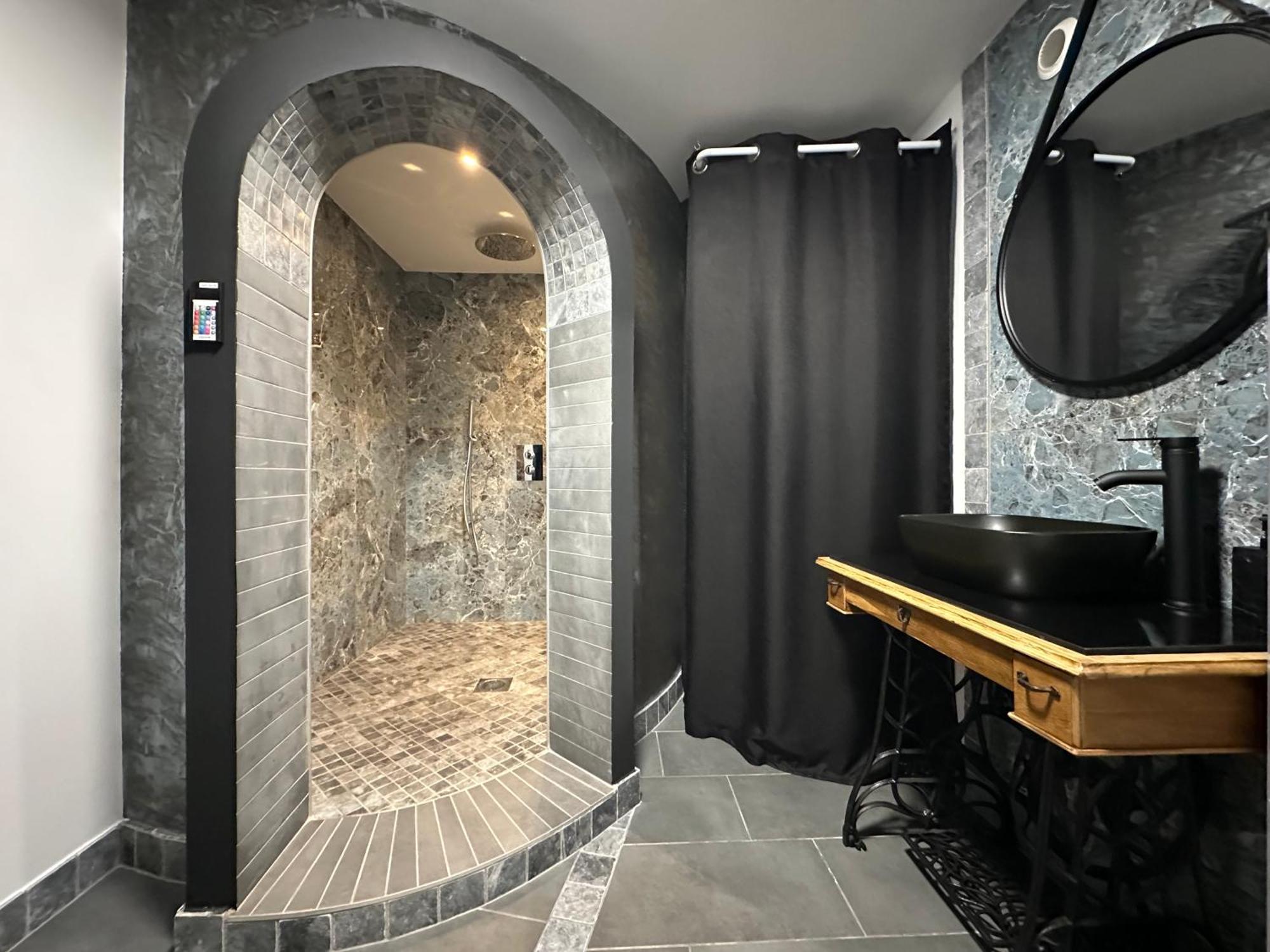 Love Room La Creche Romantique Bogny-sur-Meuse Zewnętrze zdjęcie